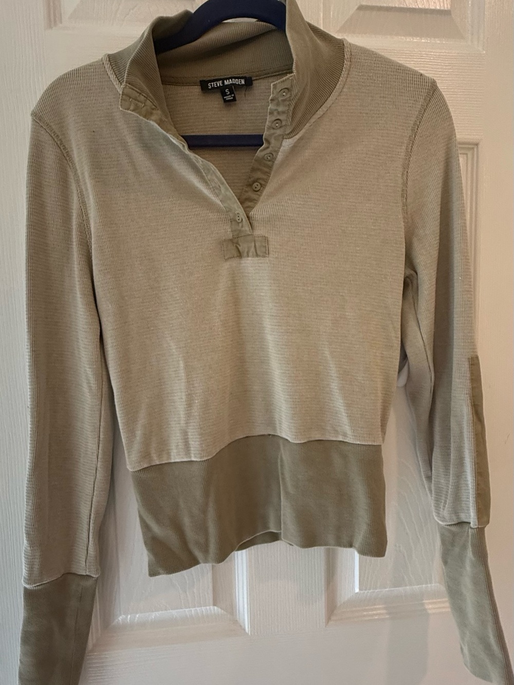 Steve Madden Olive Green Long Sleeve Henley Pullover